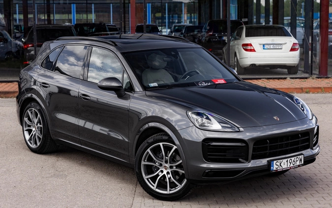 Porsche Cayenne cena 299900 przebieg: 91681, rok produkcji 2019 z Golczewo małe 781